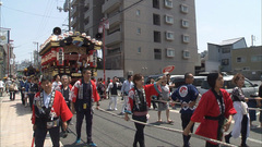 聖神社神幸大祭町を練り歩く屋台